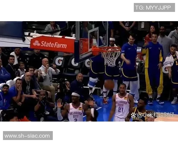 NBA球星跨界挑战足球场展现惊人技巧和激情比赛 NBA球星跨界挑战足球场展现惊人技巧和激情比赛
