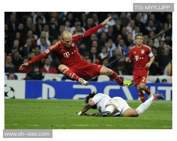 全球顶级足球球星最新综合实力排名与巅峰表现全景解析 全球顶级足球球星最新综合实力排名与巅峰表现全景解析