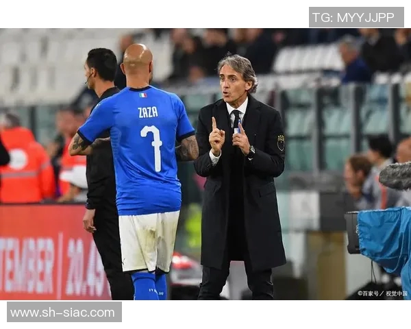 意大利足球传奇:从马尔蒂尼到因西涅的辉煌历程与时代变迁