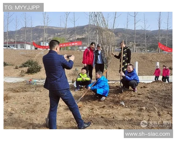 龙兴足球场盛大球星见面会精彩回顾与粉丝互动活动全程回顾